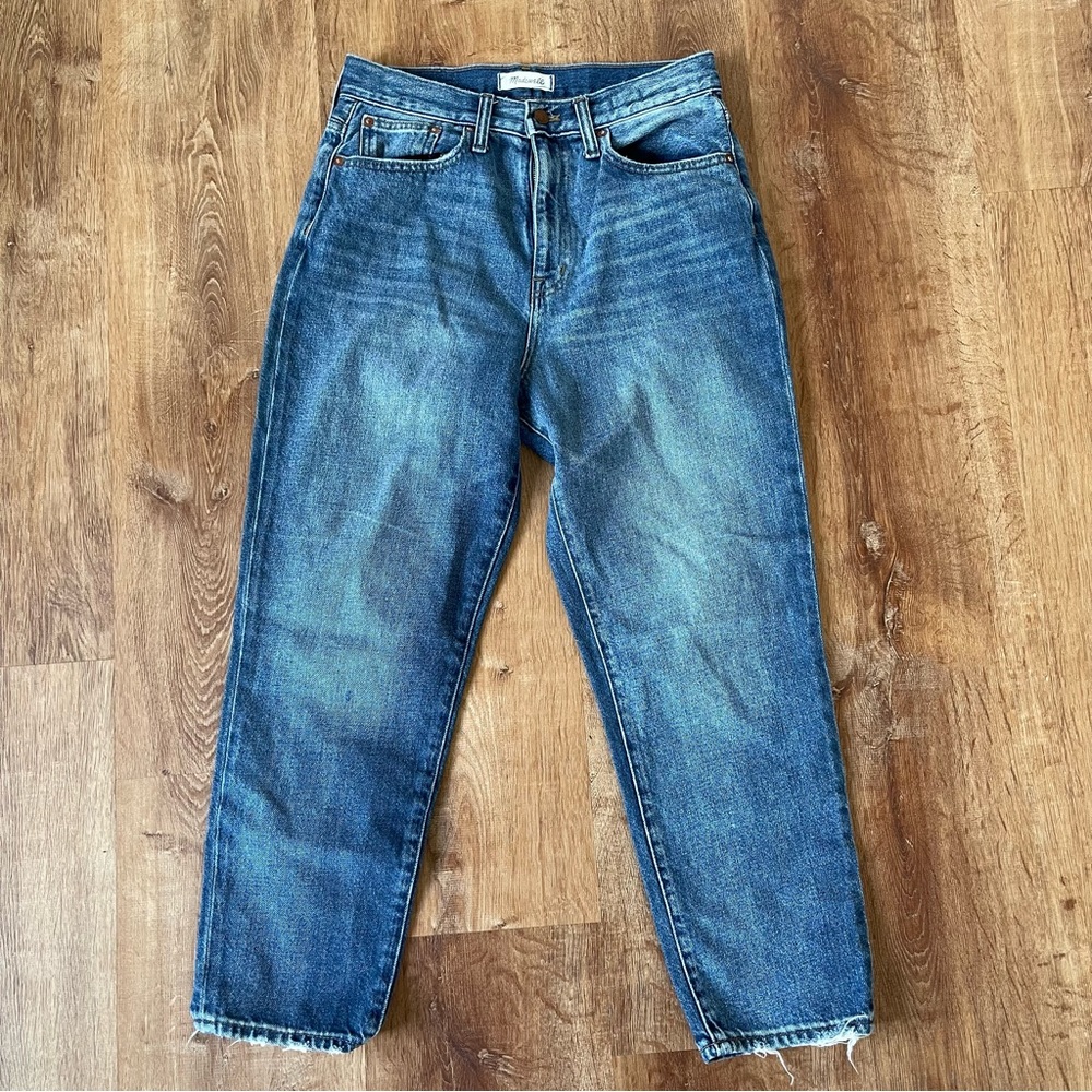 Madewell mom Jean in Downey wash sz 29